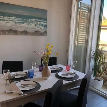 Cozy Solis-city Center